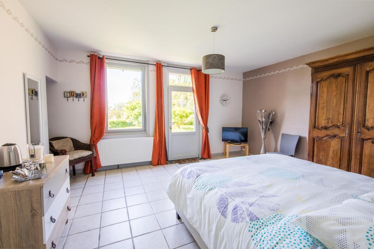 Rive Gauche - Chambres D'Hotes En Bord D'Authion Maze Exterior photo